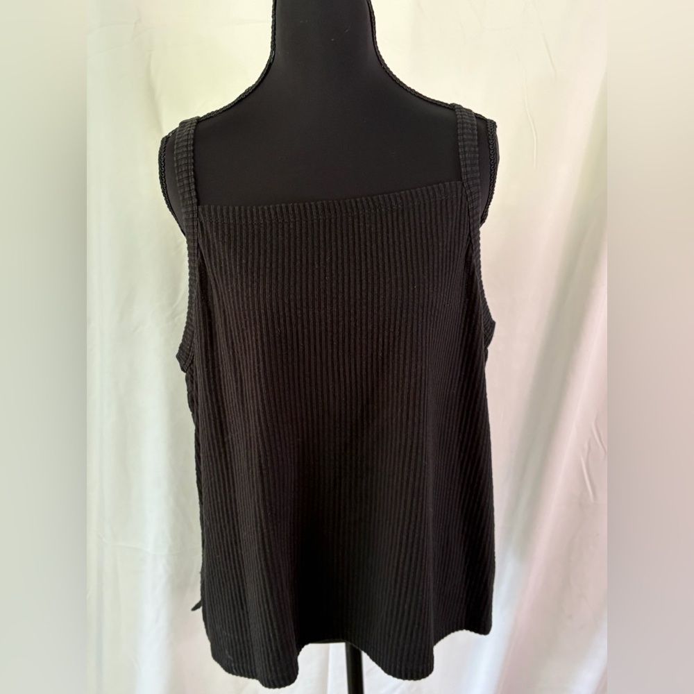 Time and Tru Black Ribbed Knit Top